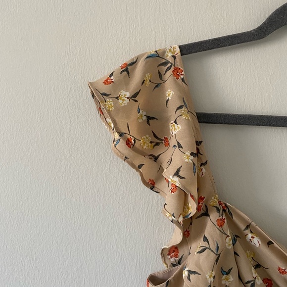 J.O.A. Beige Floral Mini Dress Ruched Tan - Picture 8 of 13